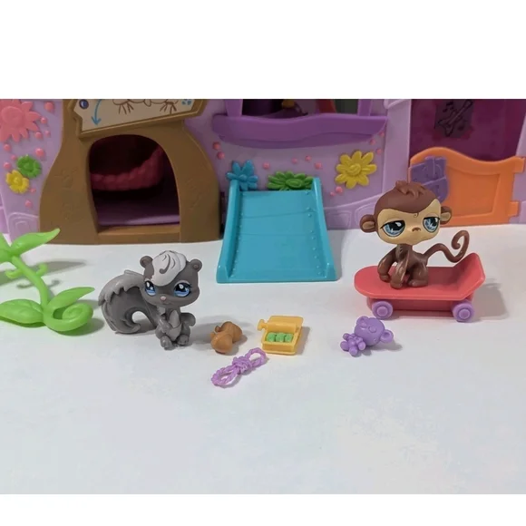 Littlest Pet Shop LPS Kohls Exclusive Pets Only Clubhouse Accessories Purple - Picture 2 of 6